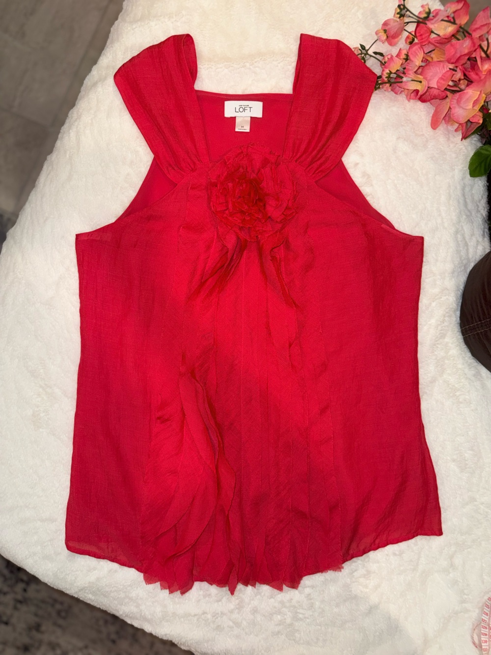 2 x 20$ LOFT Bright Red Sleeveless Camisole with Rosette Detail Size M